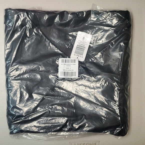 ❤️NWT VINTAGE TORRID DRESS - FAUX VEGAN LEATHER PLEATHER  CAMI POCKETS PLUS SIZE - Picture 9 of 14